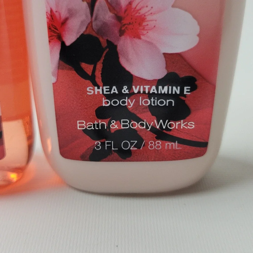 Bath & Body Works Japanese Cherry Blossom Lotion & Shower Gel Set 3oz